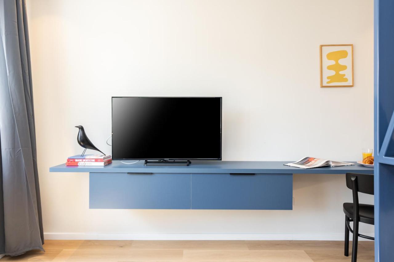 Elegant Studio In The Heart Of The Town Bukarest Exteriör bild